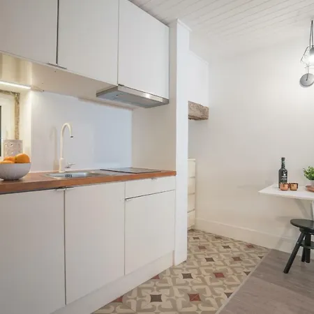 Rose Apartment