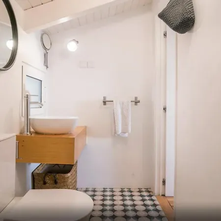 Rose * Лісабон